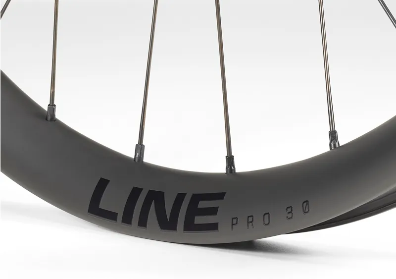 Bontrager Line Pro Carbon 30mm TLR Boost 27.5 MTB Wheel-4